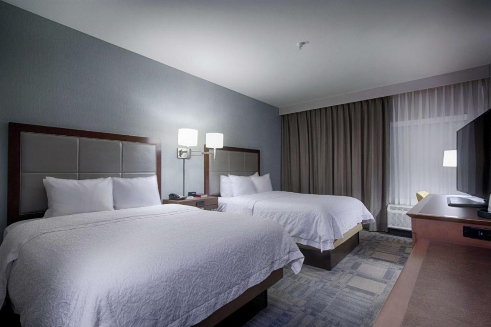 Queen Room with Two Queen Beds - Non-Smoking