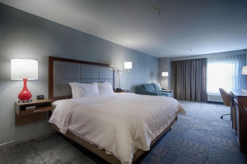 Hampton Inn By Hilton Salina image 18